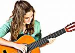 Игра на гитаре Сочи обучение для детей