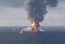 Черному морю грозит «нефтяной Чернобыль»